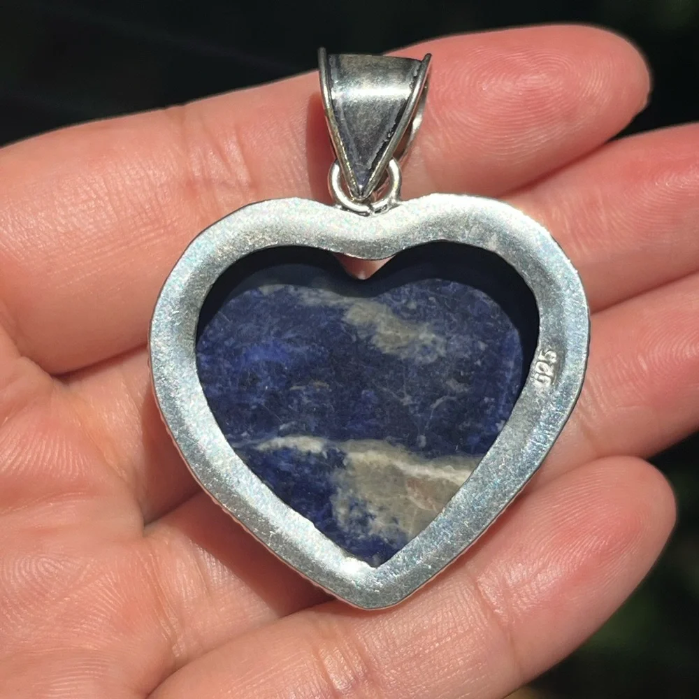 925‎ silver plated sodalite heart pendant